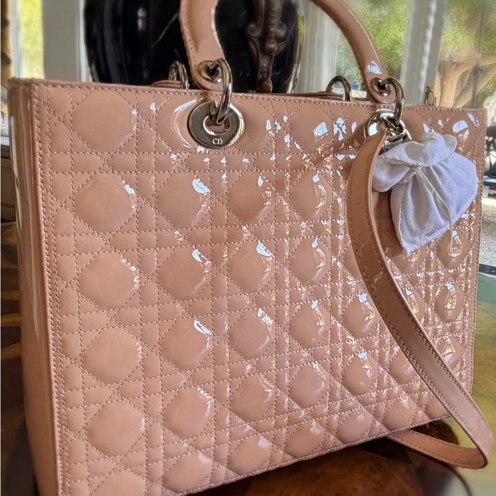 ⭐️DIOR⭐️Lacquered Quilted Tote Bag in Blush Pink Large